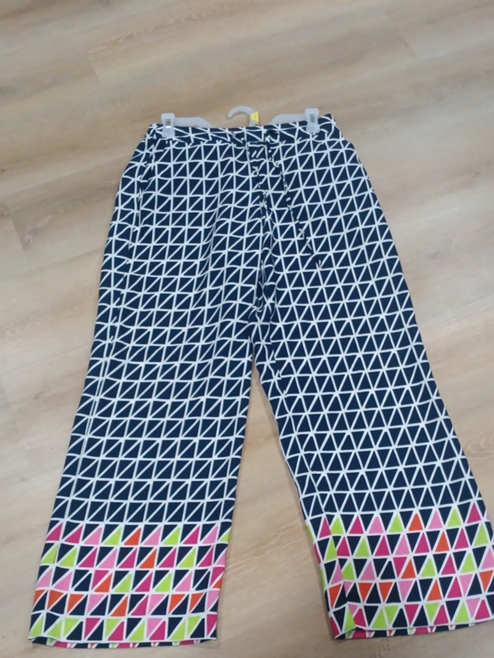 Patterned Wide-Leg Wimans Pants in Navy and White with Accent Trim